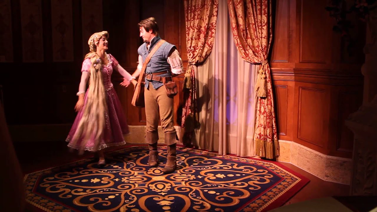 Rapunzel and Flynn Rider dancing - YouTube