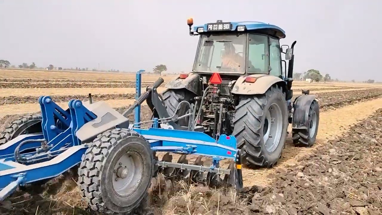 SOLIS 130 HP ON WORK 