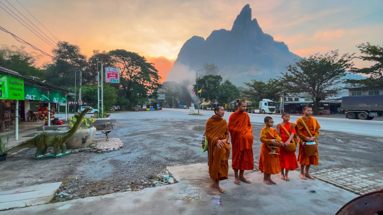 Loei - The Only Way is Up! - Phu Kradueng