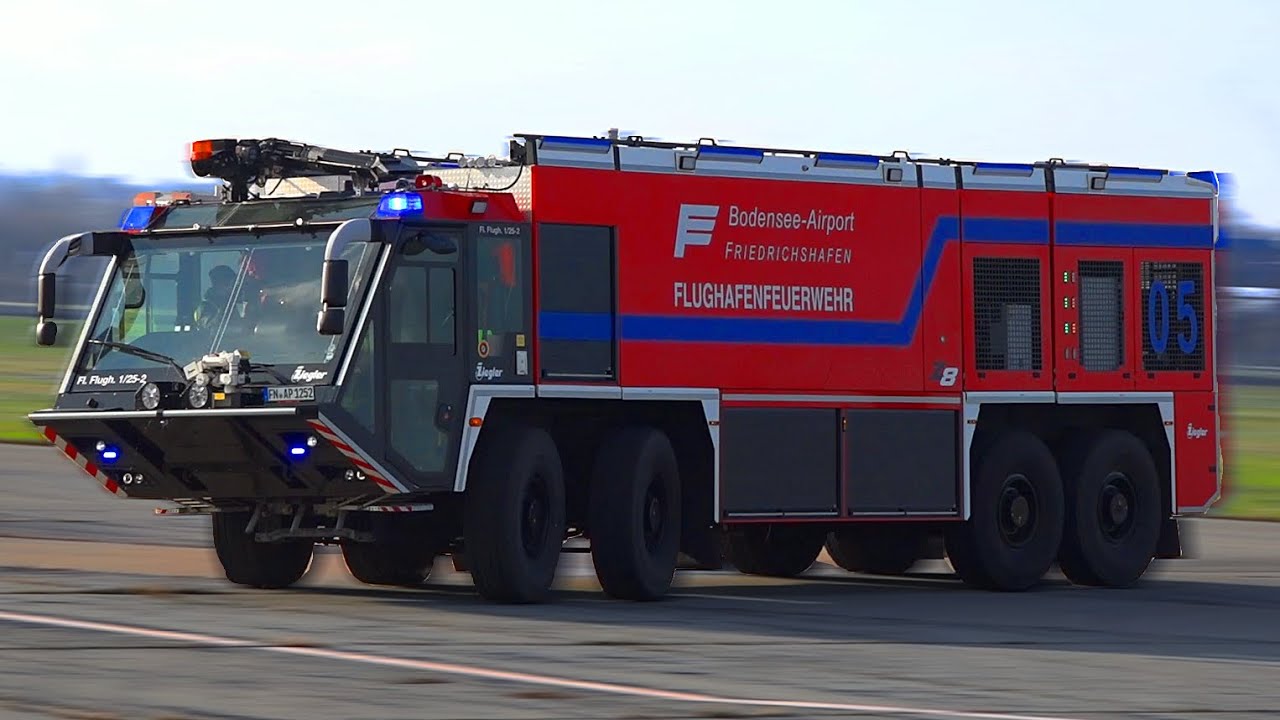 [Flugzeugcrash auf Vorfeld 🛬🚒] ● ICAO Notfallübung am Bodenseeairport ● Einsatzfahrten von FW & RD 🔥