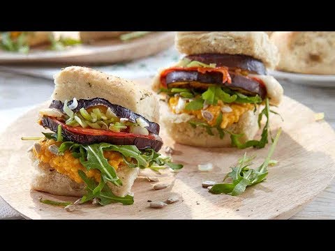 recette-buns-aubergine-mozza-au-pesto-de-maïs-–-colruyt