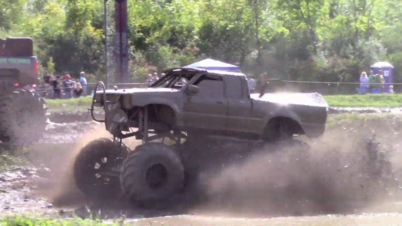 Chevy Horse power Big Tire Mud Boggin at Barnyard Boggers last Bog
