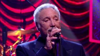 Miniatura de vídeo de "Paul Weller & Tom Jones - Hallelujah I Love You So - Jools' Annual Hootenanny - BBC Two"