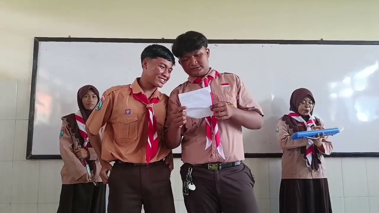 TUGAS MUSIKALISASI PUISI BAHASA INDONESIA Kelompok 4