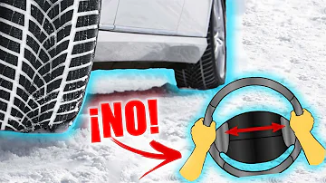 ¿Cuál es la mejor manera de conseguir tracción sobre nieve o hielo?