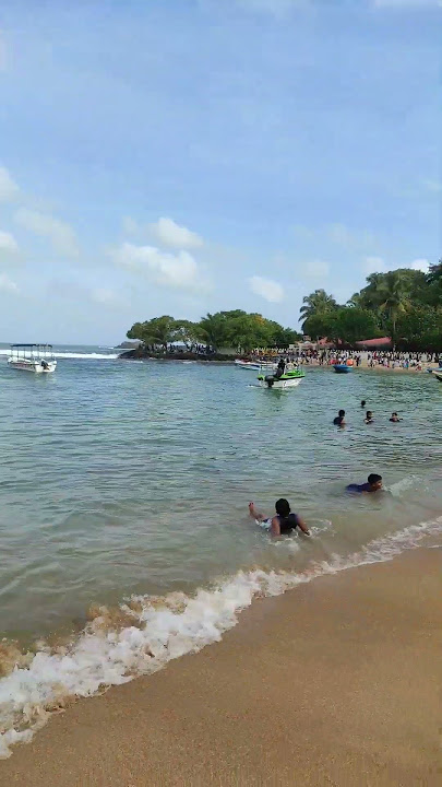 දකුණේ බේසම් Season පටන් ගත්තා ❤️🤗😍 #unawatunabeach #dewalaya #poyaday #sea #beachvibes #trending 🌊