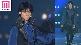 M!LK曽野舜太、囲み目メイクで印象ガラリ マントなびかせ