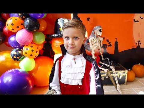 Video: Pozri Dayanara Torres 'Fun Halloween Birthday Party