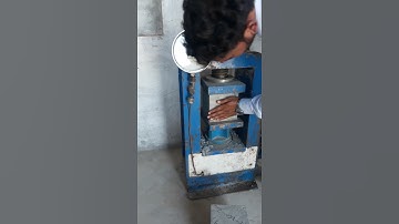 Concrete Strength cube test Machine