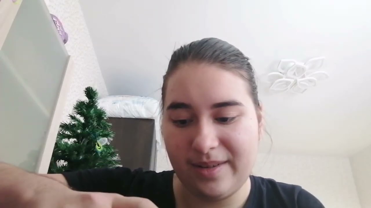 Мне 20 лет положили денюжки на место от мамы? 