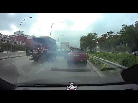 road trippin aug2018 issuz truck blowing white smoke on the road
