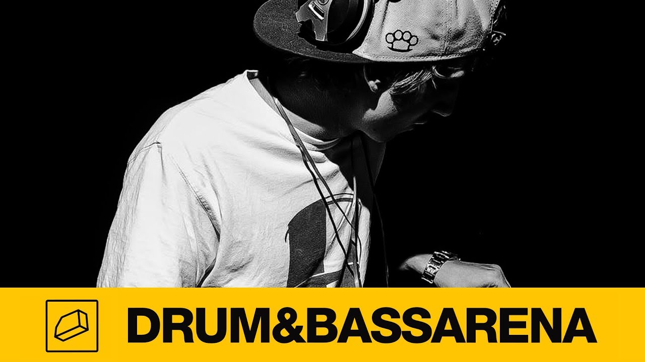 Guarda Black Barrel - Insomnia su YouTube Guarda Black Barrel - Insomnia su YouTube