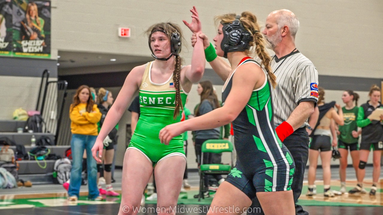 Mic'd up: 135 – Sammie Greisen {G} of Seneca IL vs. Bella Curcuru {R} of Geneseo IL