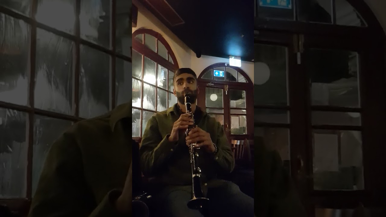 Honeysuckle Rose - Gypsy Jazz Jam London 2022 featuring Adrian desouza Clarinet 