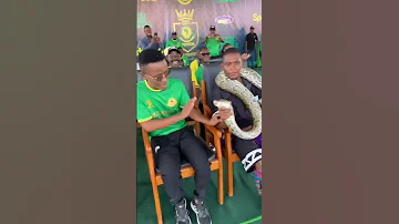 ALI KAMWE ATOKA NDUKI KISA NYOKA UZINDUZI WA WIKI YA MWANANCHI MWANZA 