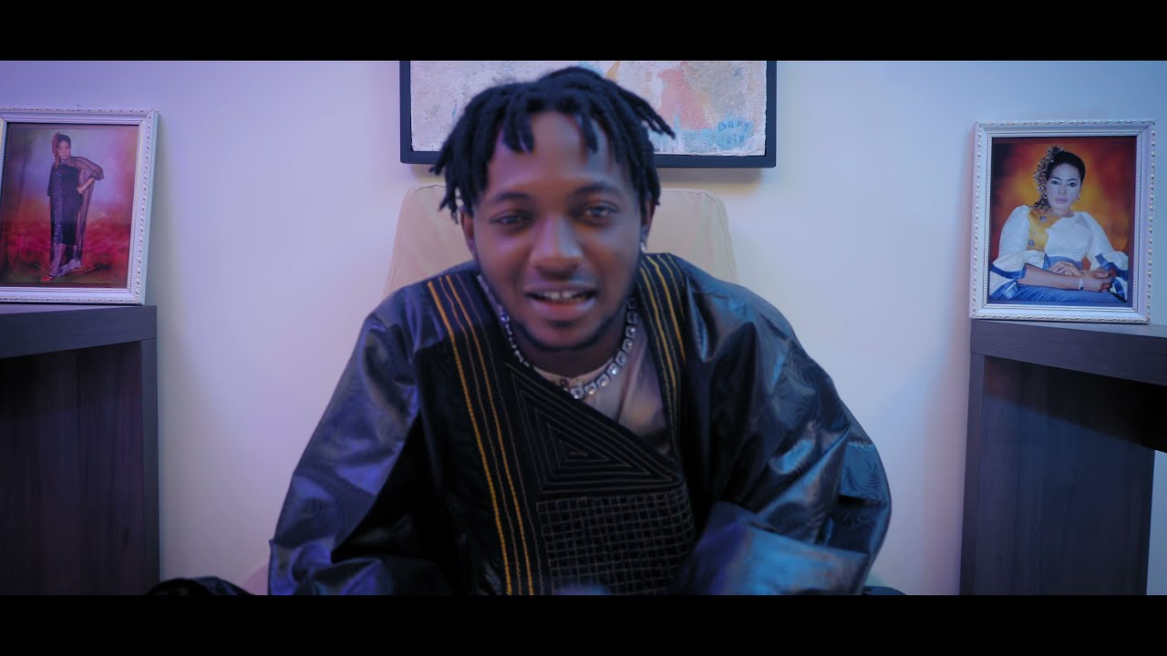 MOMO CHOCO - MOUSSOU SORA "La Reine d’Angleterre"  (Clip Officiel)
