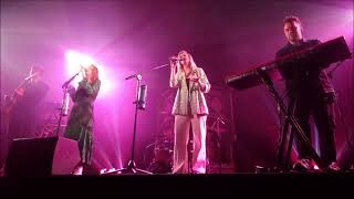 Famous Ward Thomas - Stop the Train (cover) @ Union Chapel, London 30/11/21 Wealth
