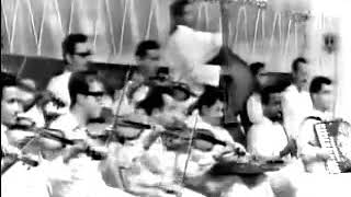 أغنية رمش عينه - للفنان الكبير محرم فؤاد - على مسرح تليفزيون الرياض سنة 196‪4 م