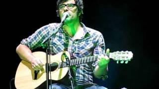 Video thumbnail of "Flight of the Conchords- New song 'Woo A Lady' live HQ @ Wembley May 25, 2010"