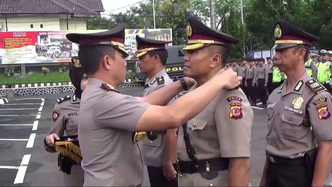 Serah terima Kapolsek Cikoneng dan Pengukuhan Kabag Ren Polres Ciamis