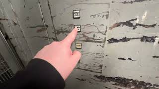 Montgomery Dry-Powered Hydraulic Freight Elevator @ Beachwood Place - Beachwood, OH