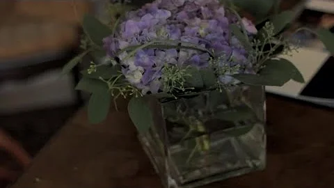 How to Decorate for a Small Backyard Casual Wedding : Wedding Decor