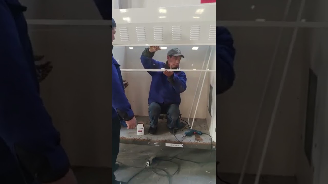 Fume Hood Instruction