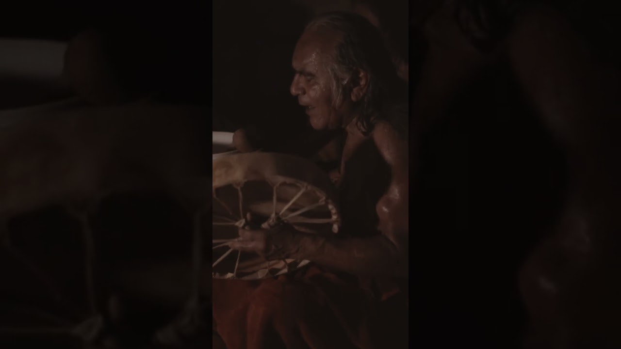 Интенсивная церемония в паровой бане с участием местного племени из горы Шаста!