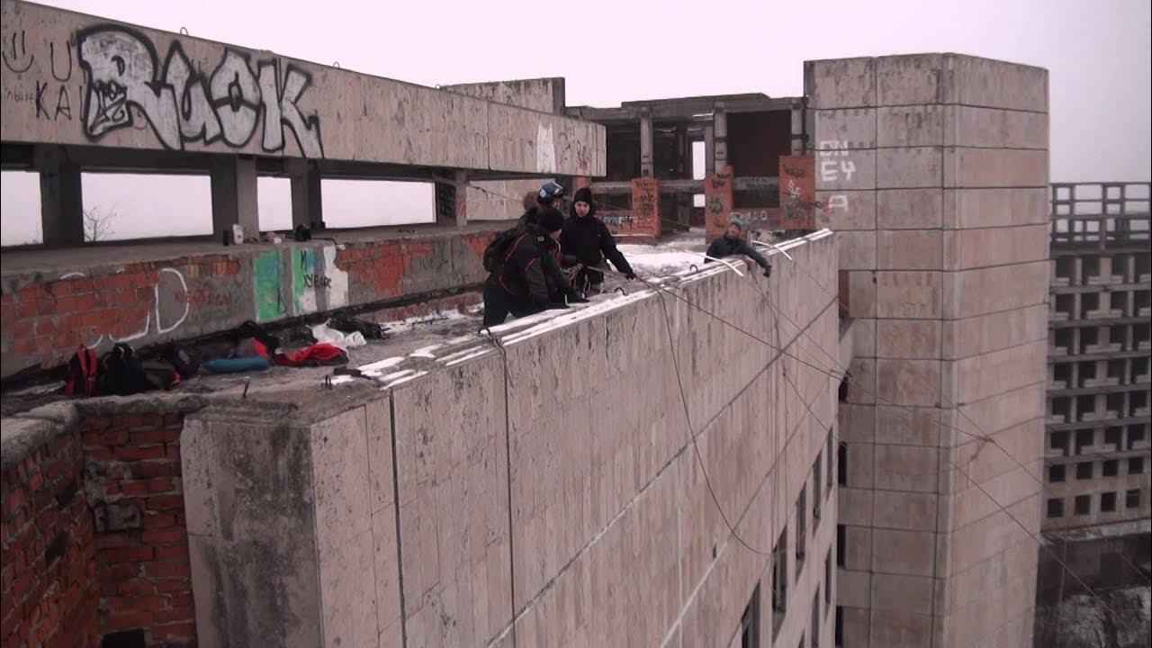 сериал украденная жизнь 2021. горит крыша украли крышу. рухнул стадион в санкт петербурге. реклама нужна крыша. стареющие лица мистер исключительный.