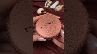 MAC®skinfinish sunstruck bronzer in radiant Light rosy