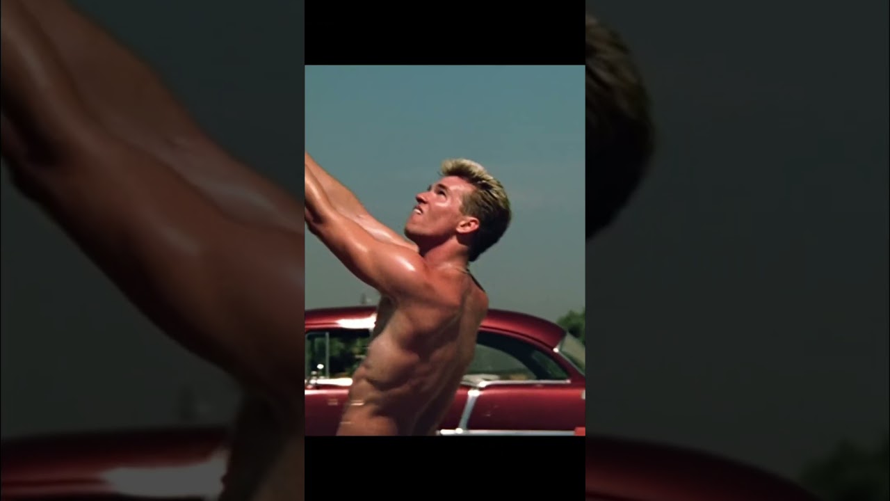 Top Gun: Cinéma 80s  Scène Érotique Homme Culte Révélée ! #film #podcast #humour #cinema