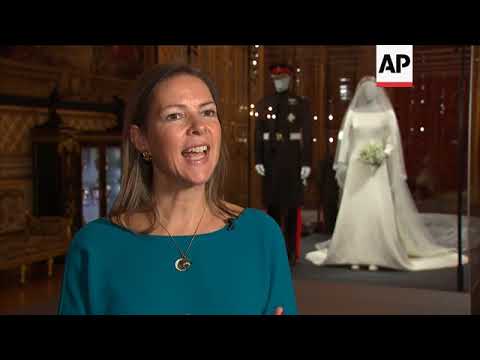 duchess of windsor wedding dress