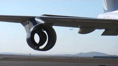 SpaceShipTwo landing after first powered flight