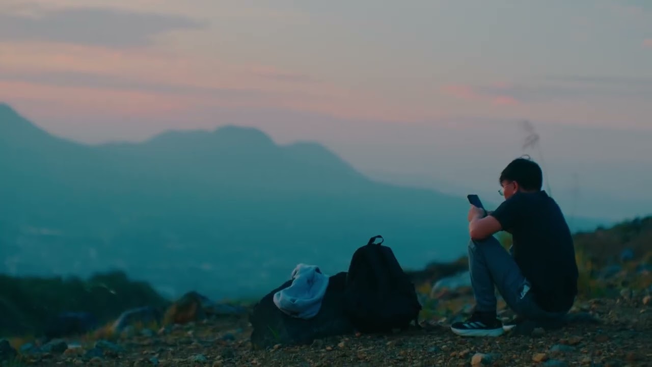 SUNRISE ON LOKON - FUJIFILM - XM5