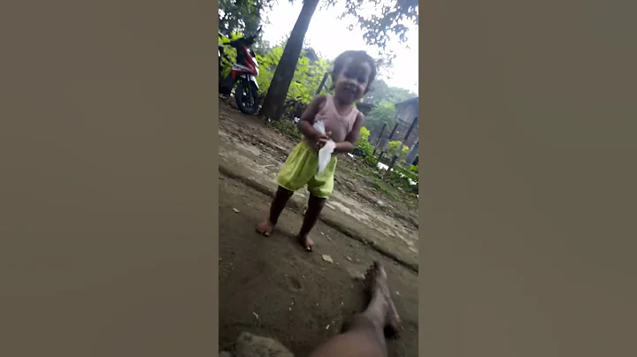 Video hot bebek adus kali