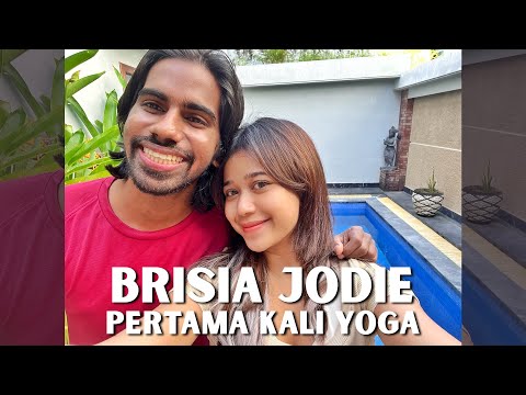 Yoga bersama Brisia Jodie