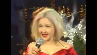 Cyndi Lauper - Early Christmas Morning (Live)