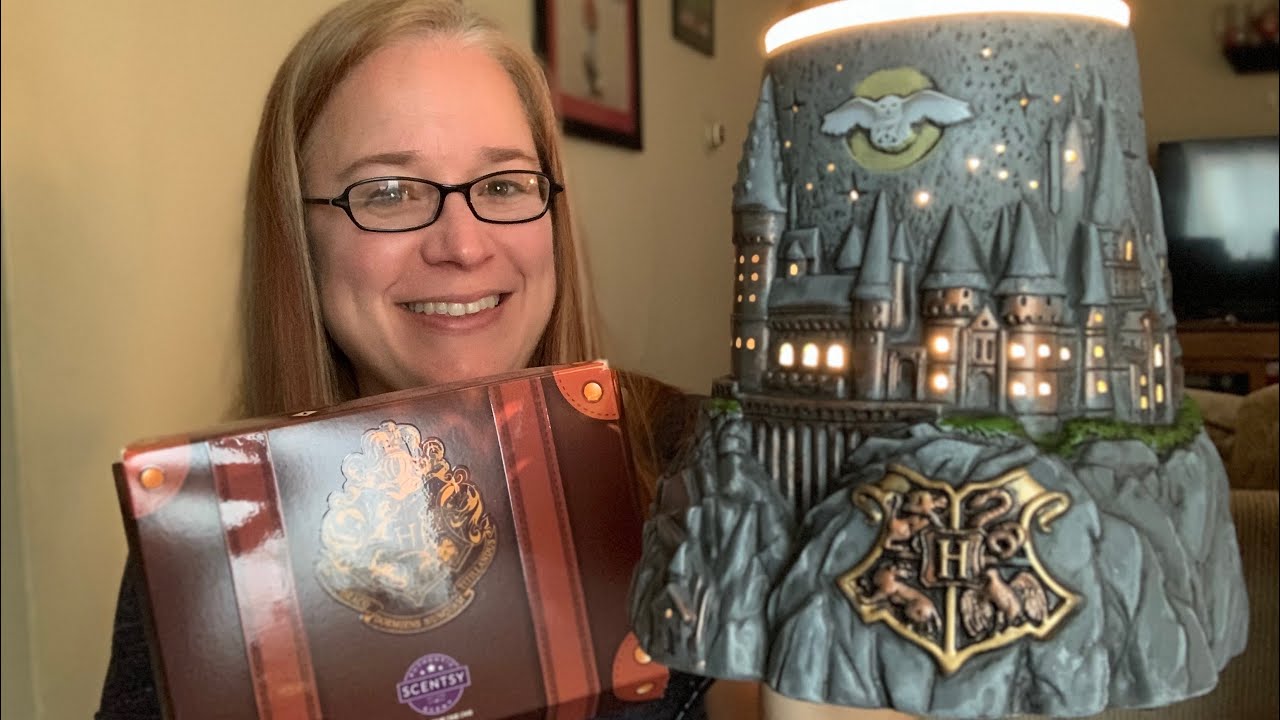 Scentsy Harry Potter Hogwarts Warmer & House Wax Collection 