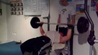 19 Years Old Benchpresses 90 Kg 20 Reps