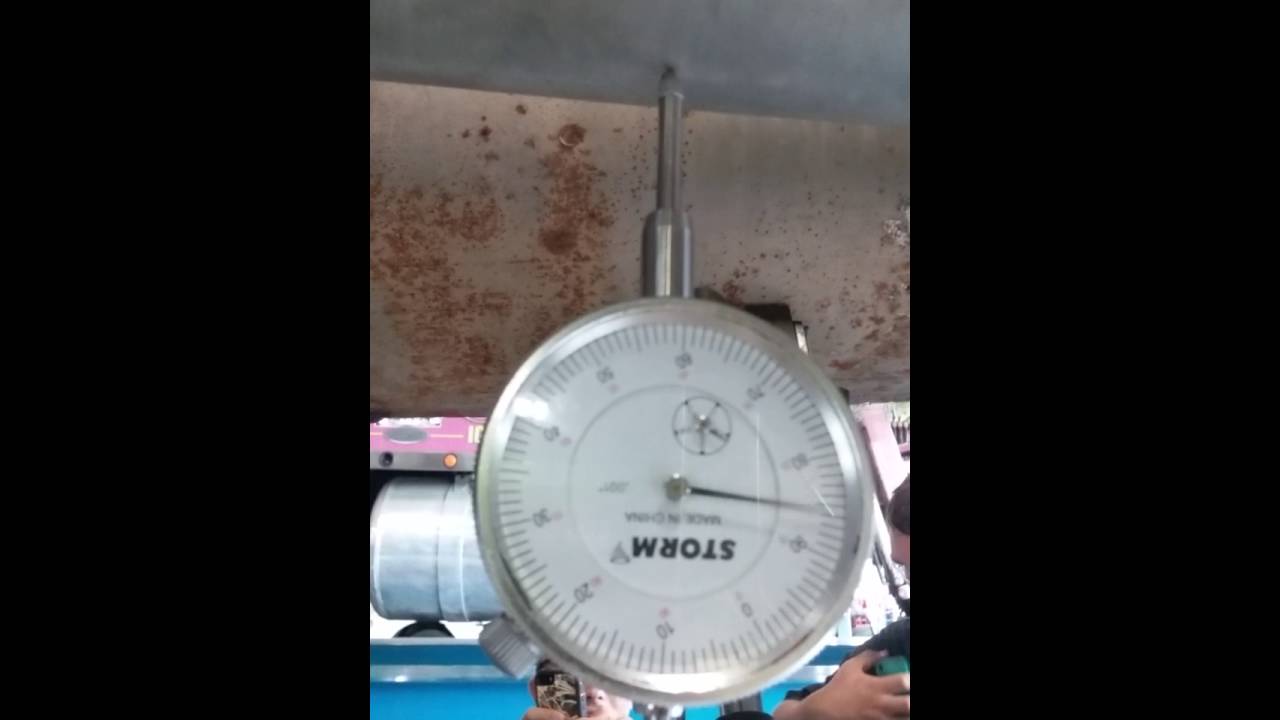 Explaination on measuring driveline angles on F350 YouTube