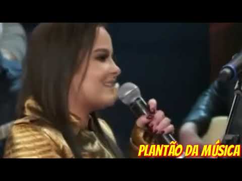 Fernando e Sua Namorada Maiara Cantam Juntos e Se Emocionam Com a Música (Amor Perfeito )
