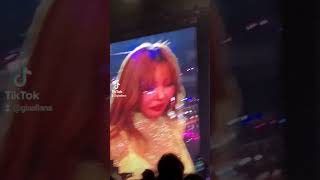 Cries Due To Messages From Fans And Loved Ones At Manila Concert