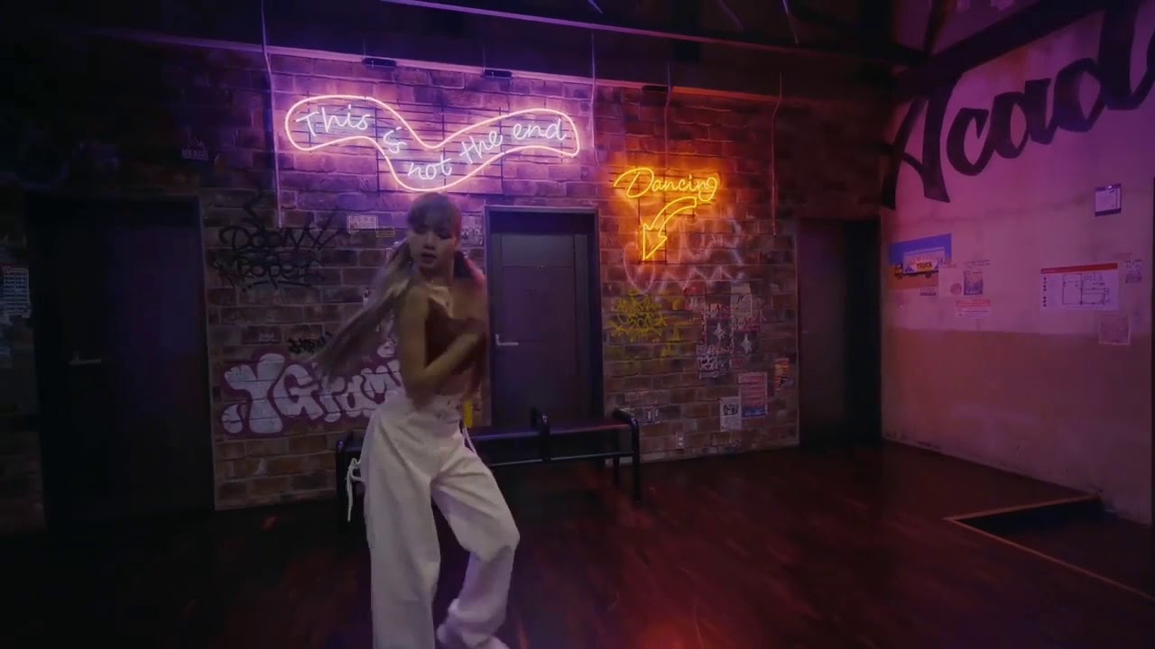 Queens of Zhaocun - LIE MV Teaser 1