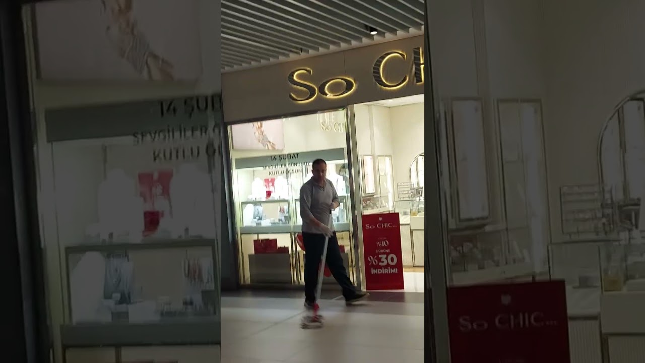 Нечем заняться  иду в торговый центр...снимаю видео,  хожу по магазинам,  конечно ем!!!