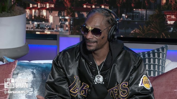 Snoop Dogg on Tupac Dating Madonna - YouTube