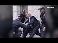 Арестовали и отпустили. Трампу грозит 136 лет тюрьмы