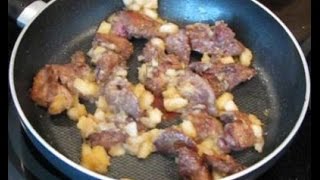Куриная печень с кусочками яблока Куриная печень с кусочками яблока