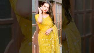 Sara Khan Beautiful Pictures In Saree