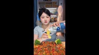 🔴 LIVE: Warm Eat & Chat Vibes with a Chinese Girl | Gentle ASMR Eating & Cozy Mukbang Moments screenshot 1