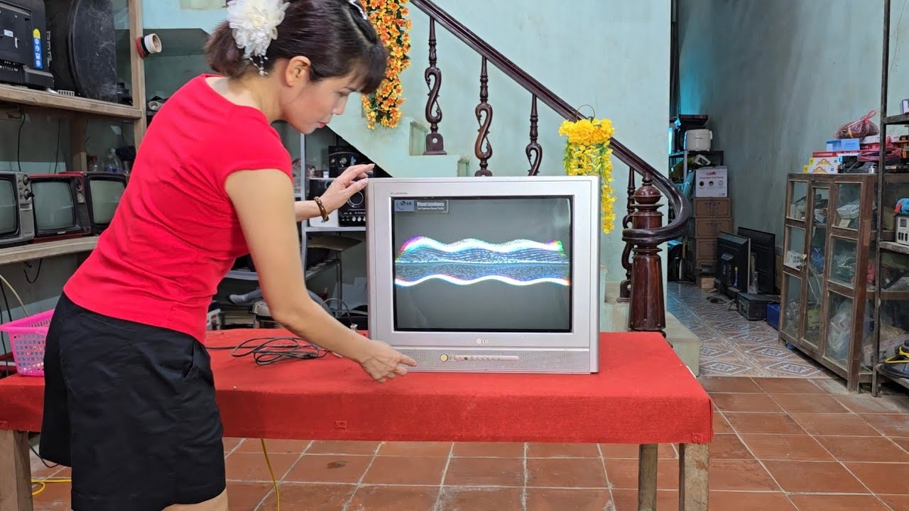 Repair and restore 30 year old LG TV / Hải daily life